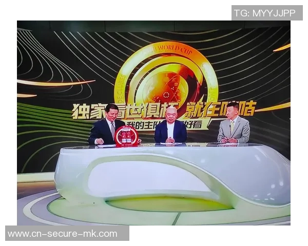 足球明星解说员揭秘谁是赛场背后的声音与故事